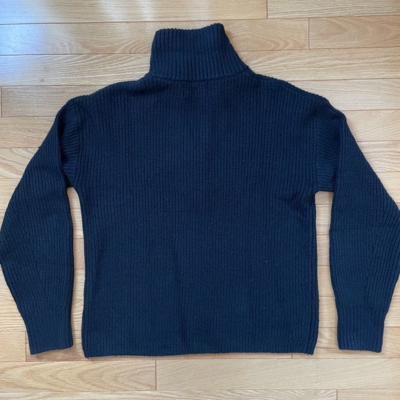 Old Navy 1/2 Zip Shaker-Stitch Pullover - Picture 2 of 3